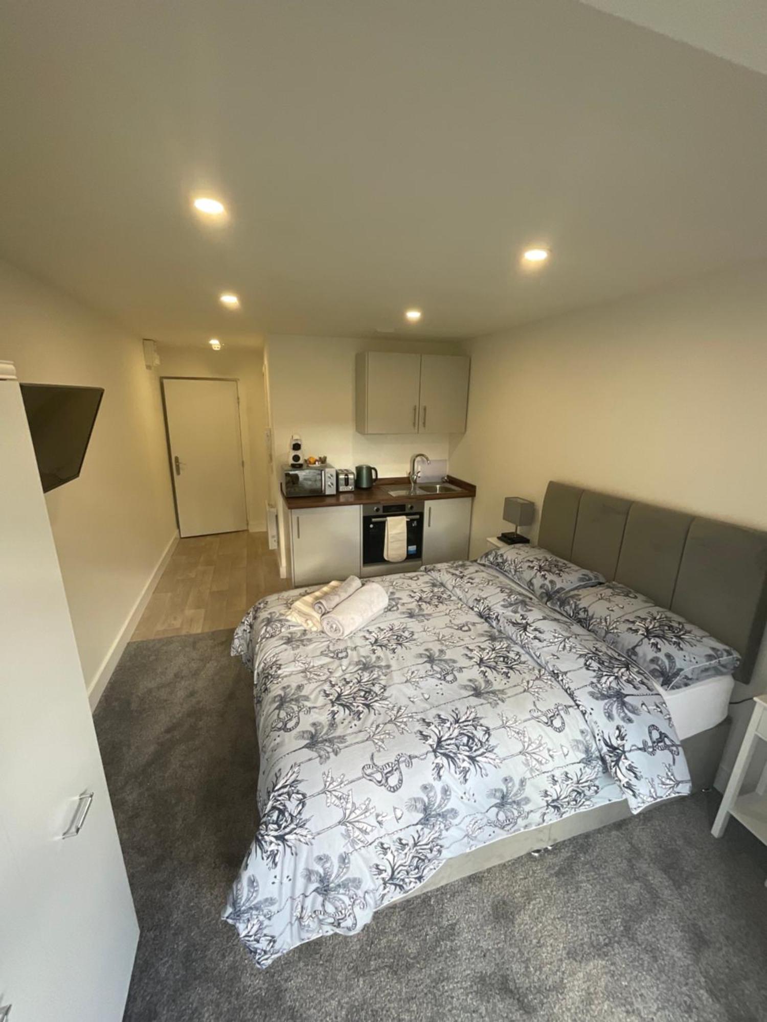 Selborne Studios Off Road Gated Parking Coventry Ngoại thất bức ảnh