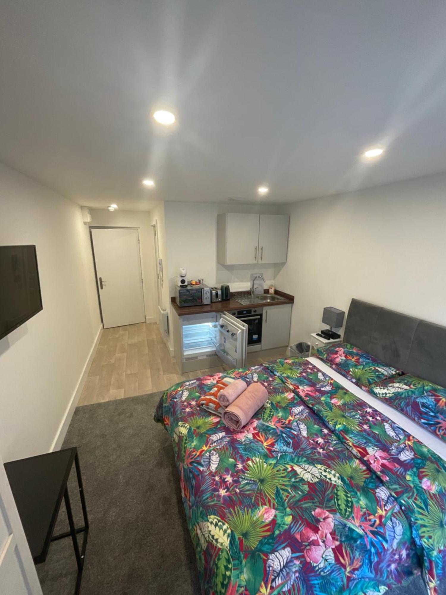 Selborne Studios Off Road Gated Parking Coventry Ngoại thất bức ảnh